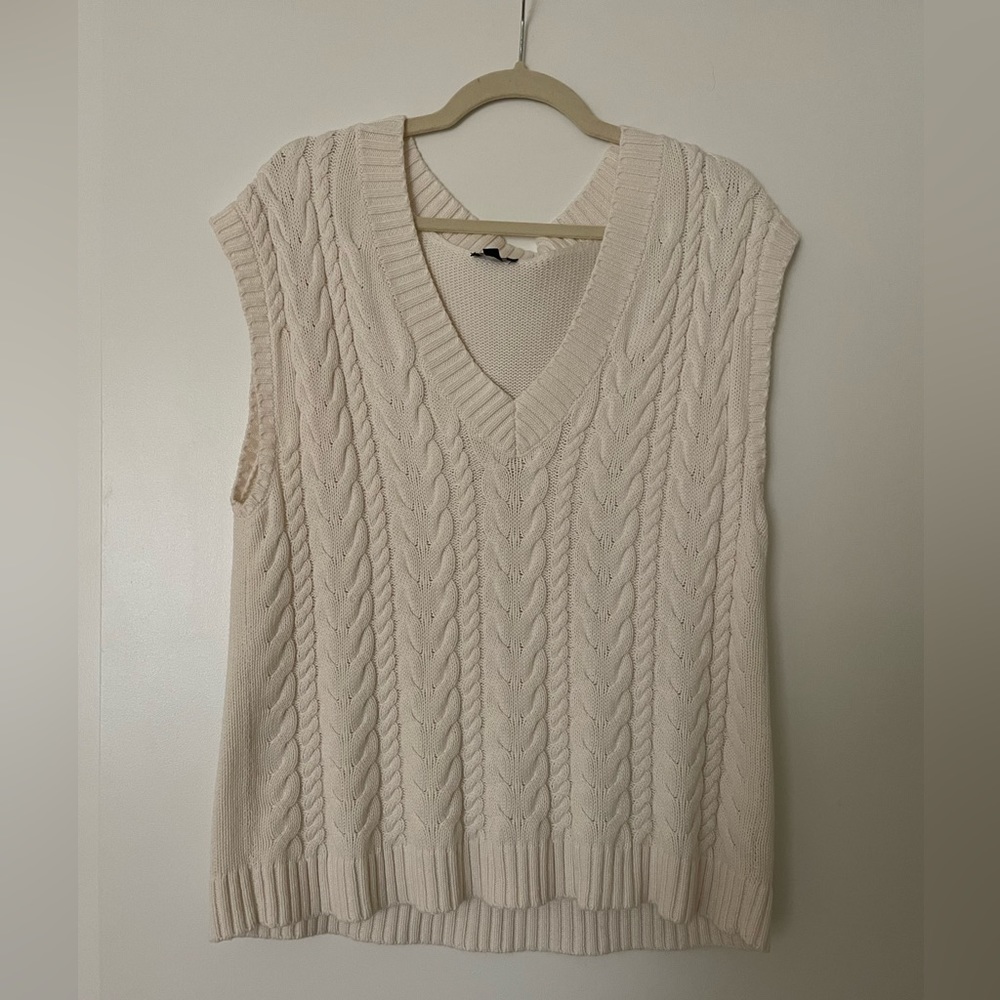 Cream oversized sweater vest